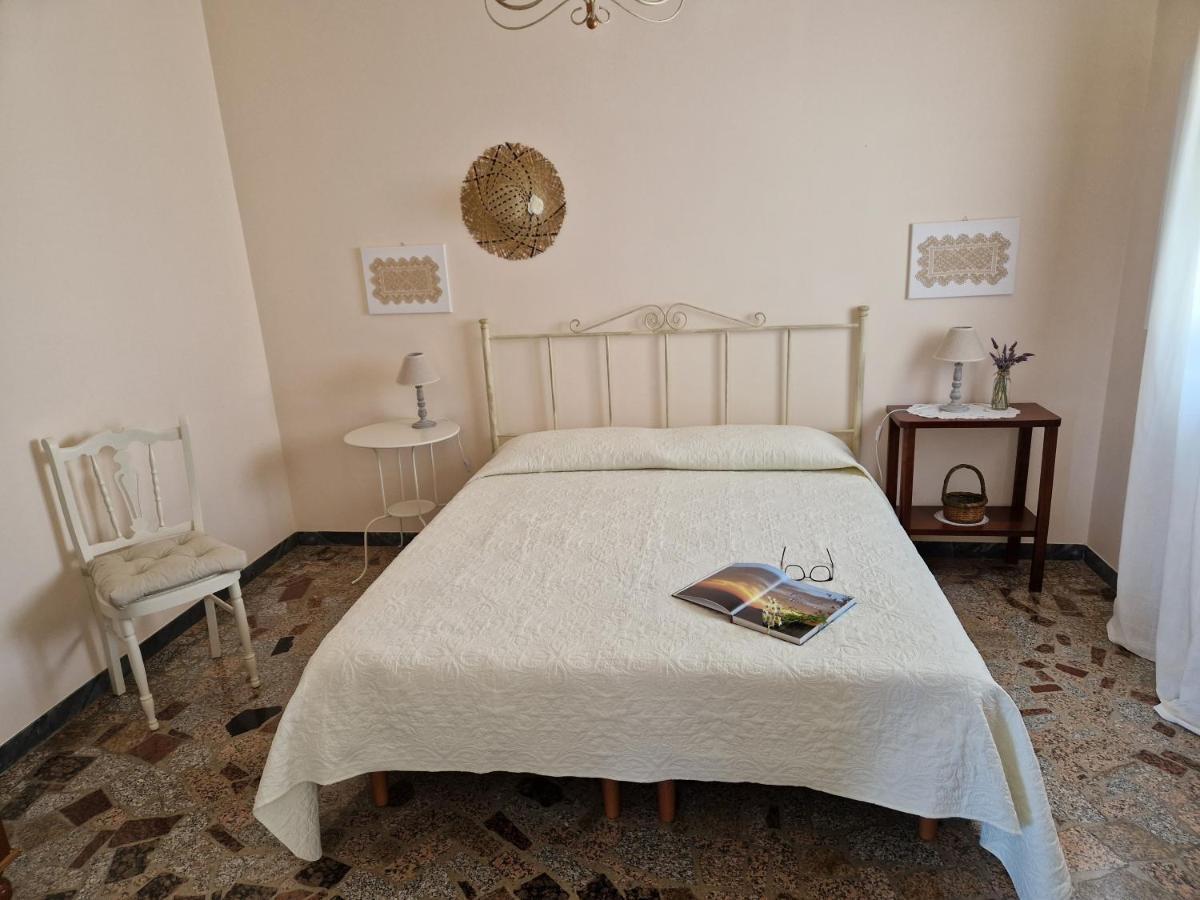 Вилла Residenza "I Tre Carrubi " Фазано Экстерьер фото